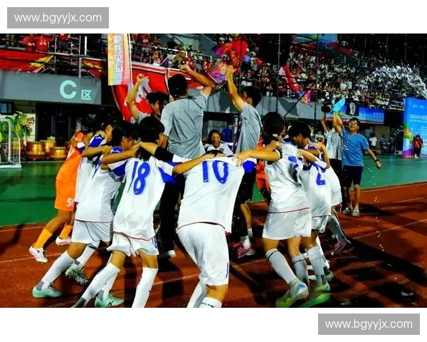 小世界杯精彩瞬现各国少年足球风采点燃青春激情 小世界杯精彩瞬现各国少年足球风采点燃青春激情